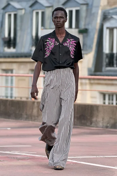 Look 46